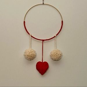 Valentine Pom-Pom/Heart Wall Hanging